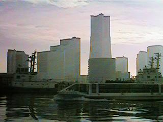 �V�[�o�X�̃o�b�N�Ƀ����h�}�[�N�^���[