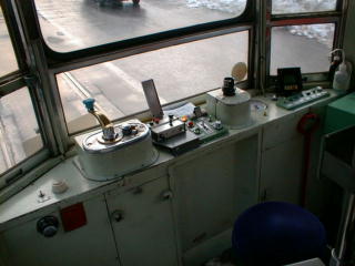 ���٘H�ʓd�ԂR