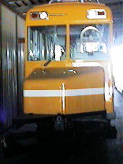 新型ササラ電車1