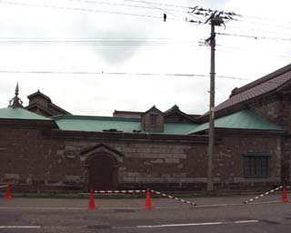 �{�ԉƁA���̗l�q